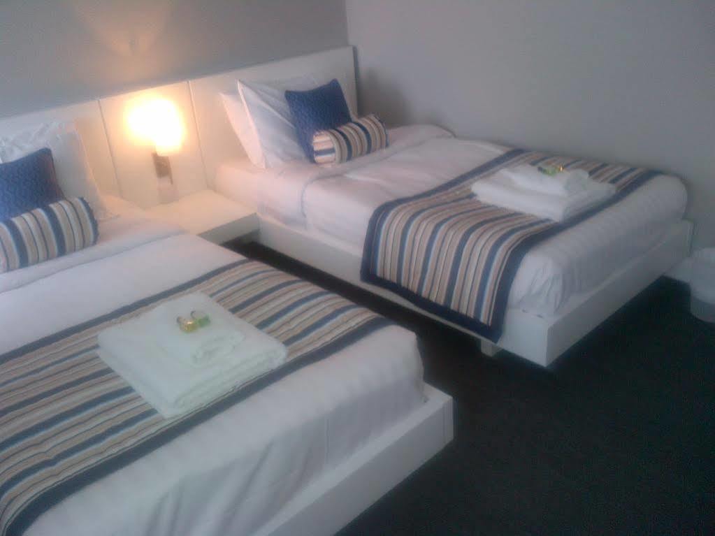 Riviera Hotel Weymouth Esterno foto